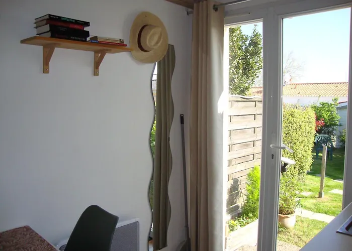 à Pied Vrai Lit Linge Fourni Jardin